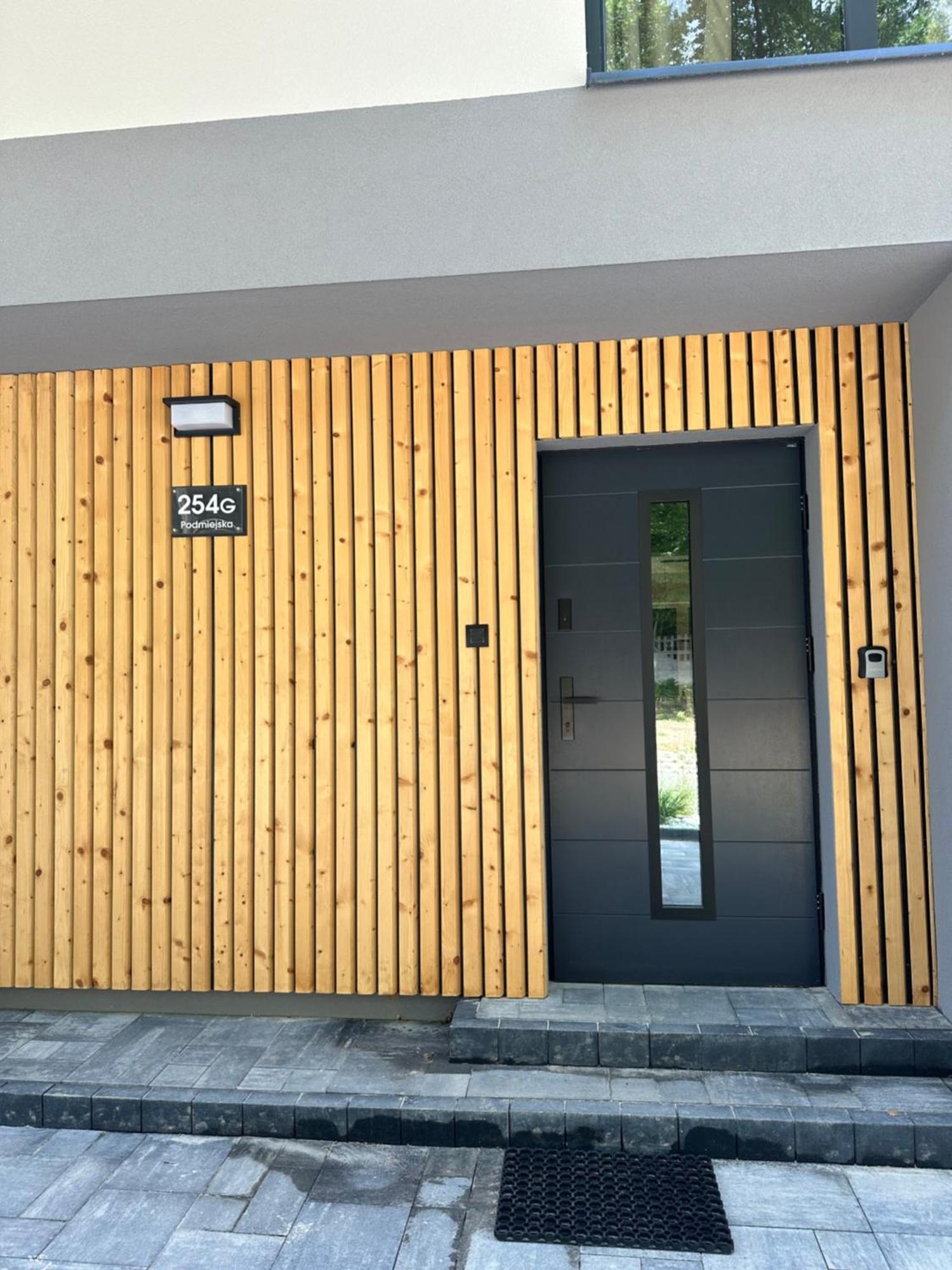 Podmiejski Zakatek Przy Targach Kielce, Goraca Balia Z Jaccuzi, Centrum Kielc 8km, Faktury Vat